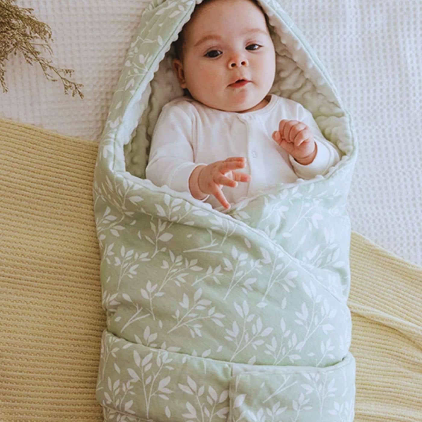 Couverture-emmaillotage-bebe-vert