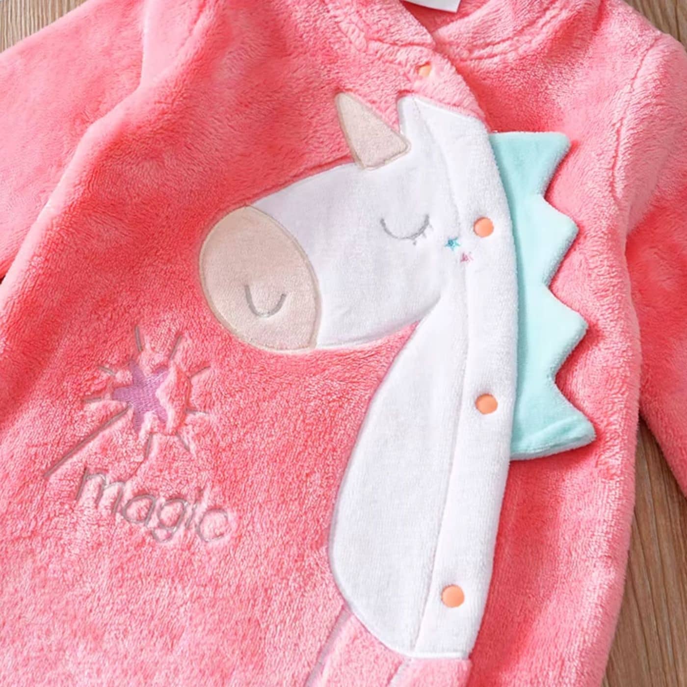 Pyjama-bebe-fille-source