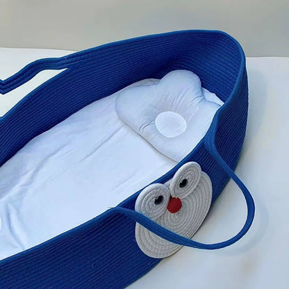 Couffin-en-osier-pour-bebe-activites