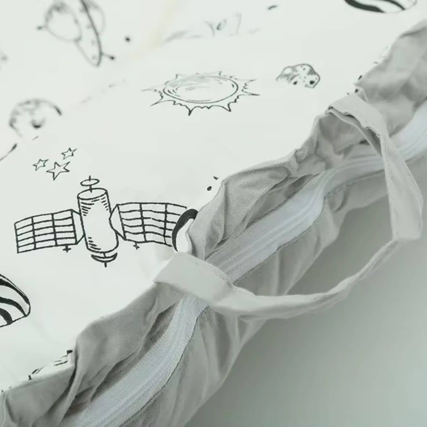 Reducteur-de-lit-bebe-bb
